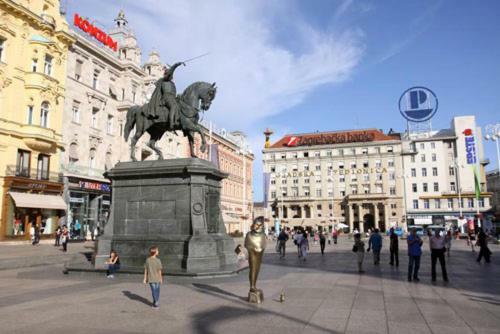 Marko Zagreb Luaran gambar